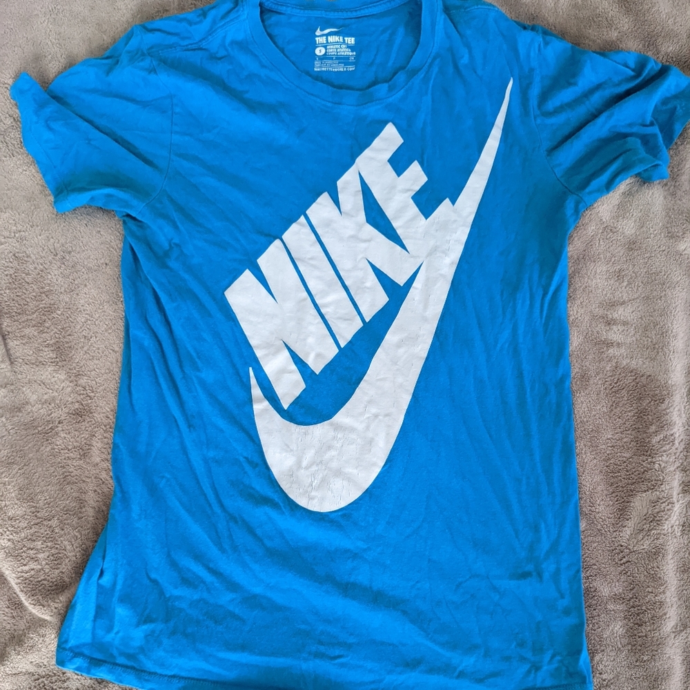 Nike logo t-shirt